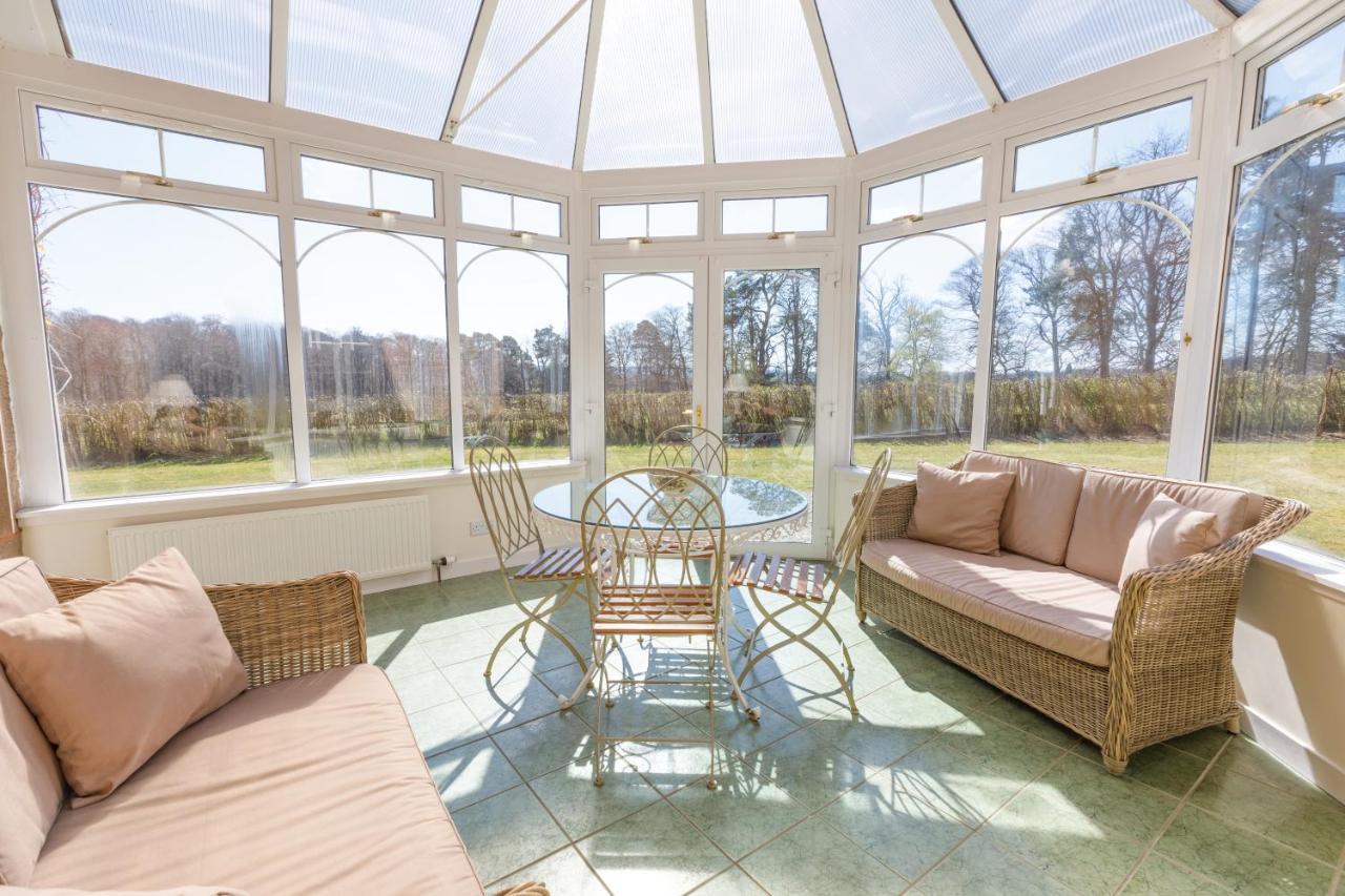 Dalgheal Villa Evanton Exterior photo